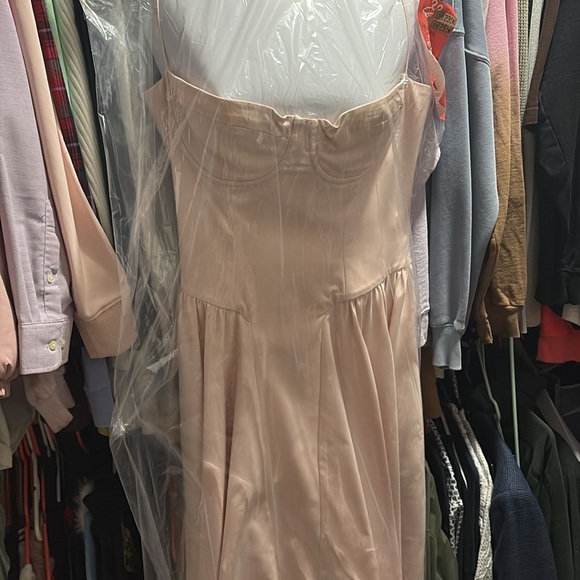 House of CB Samaria Dress in Pink Salt- Large D/E - Picture 2 of 3